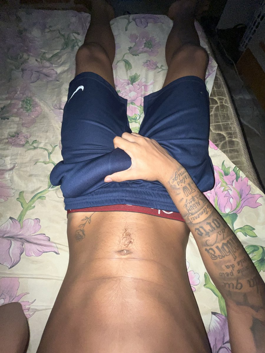 pretiin_085 tweet media