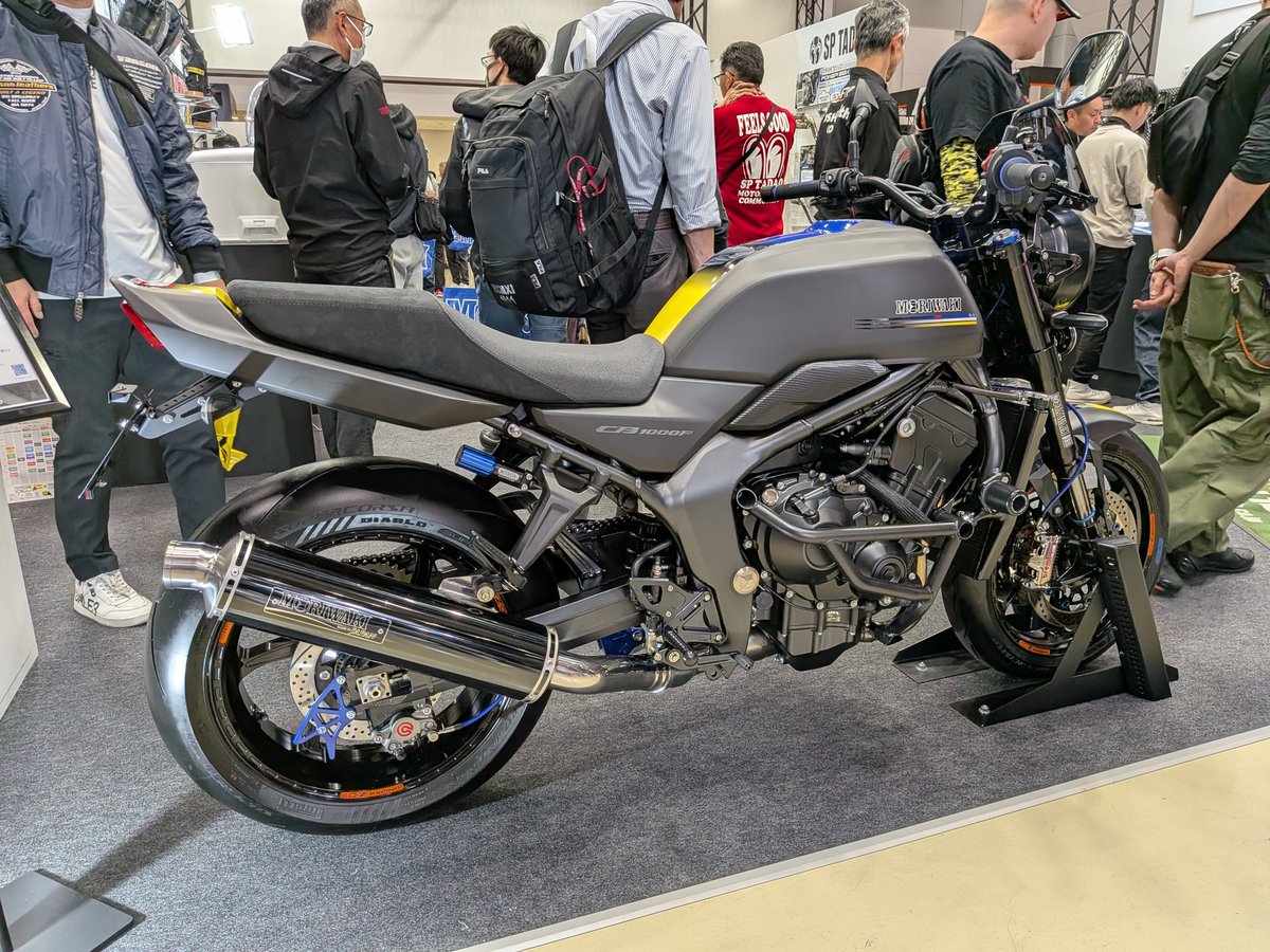 かさやん tweet media