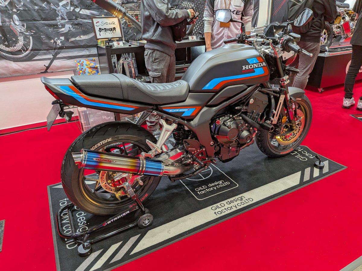 かさやん tweet media