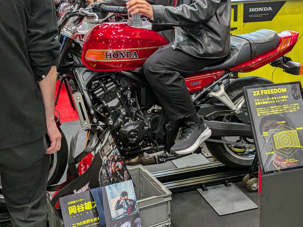 かさやん tweet media