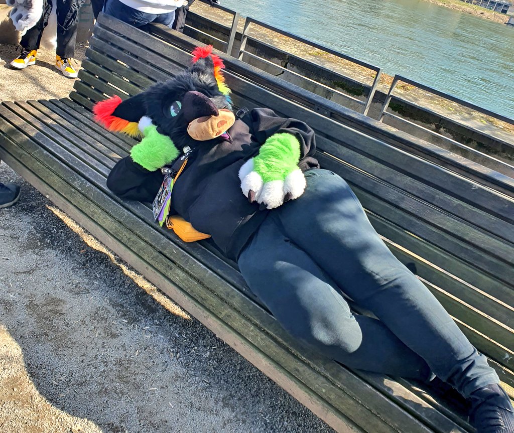 Mew Azun'el tweet media