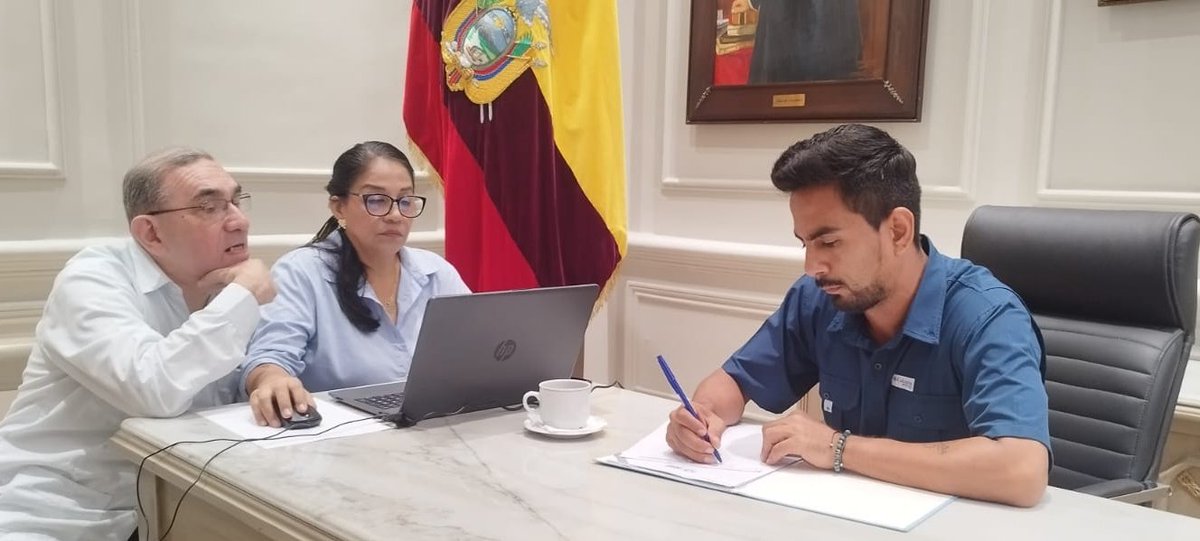 Cámara EPS Guayaquil tweet media