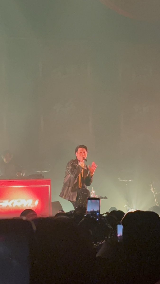 StillJoka5064's tweet photo. 大学時代から大好きで、好きになって5、6年目でやっとSKRYUのライブ行ってきました😭
ほんまに語彙力失くすけどほんまに楽しかった｡
やっと会えたー！！！！！って感じやった｡
明日から仕事やけど頑張れる！

また行きたいです。

#skryu https://t.co/9IWuJLF51R