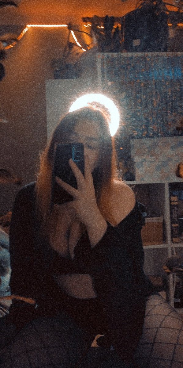 _krolica_'s tweet photo. Wearing my ex's shirt like that. Making him jealous knowing he's watching my posts~ 
Wanna help me make him regret it all? With all the attention to this tweet? And my acc? 🤭
#nsfwtwt #nsfw #fuckmyex https://t.co/2vqhMBLKFC