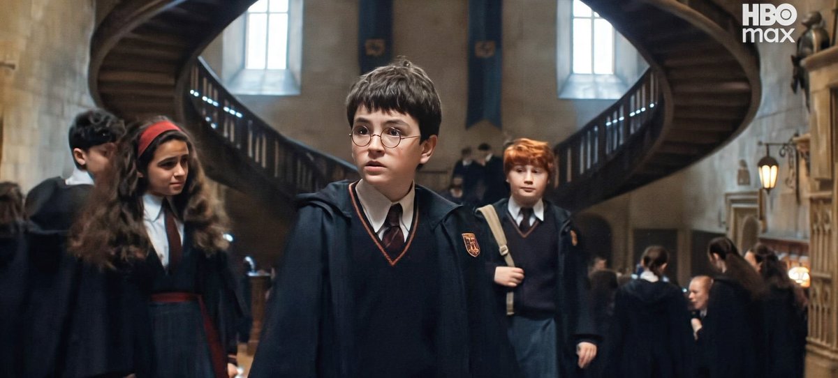 populicc's tweet photo. Bir kullanıcı, Harry Potter dizisindeki sahneleri serinin ikonik renk paletiyle yeniden düzenledi. https://t.co/7UBvObF17V