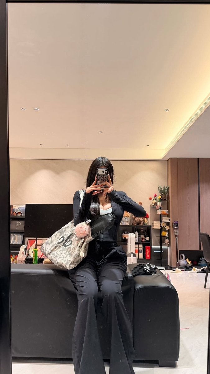 Sunny🌞 tweet media