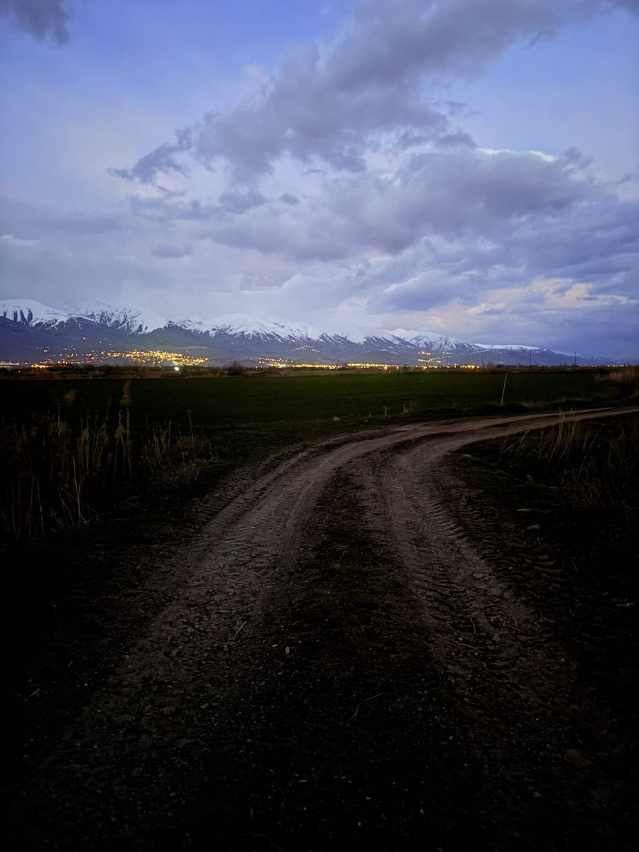 “Ben sana eski bir şey söylemiştim evler içe doğru açılıyordu..”

Munzur Dağları’na