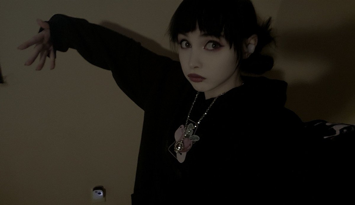 Gutsy 🌸💉 || 🔞 tweet media