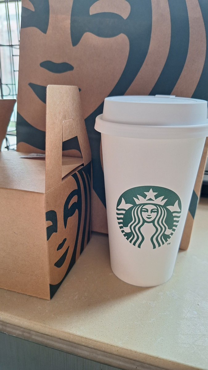 Helena Ferraz tweet media