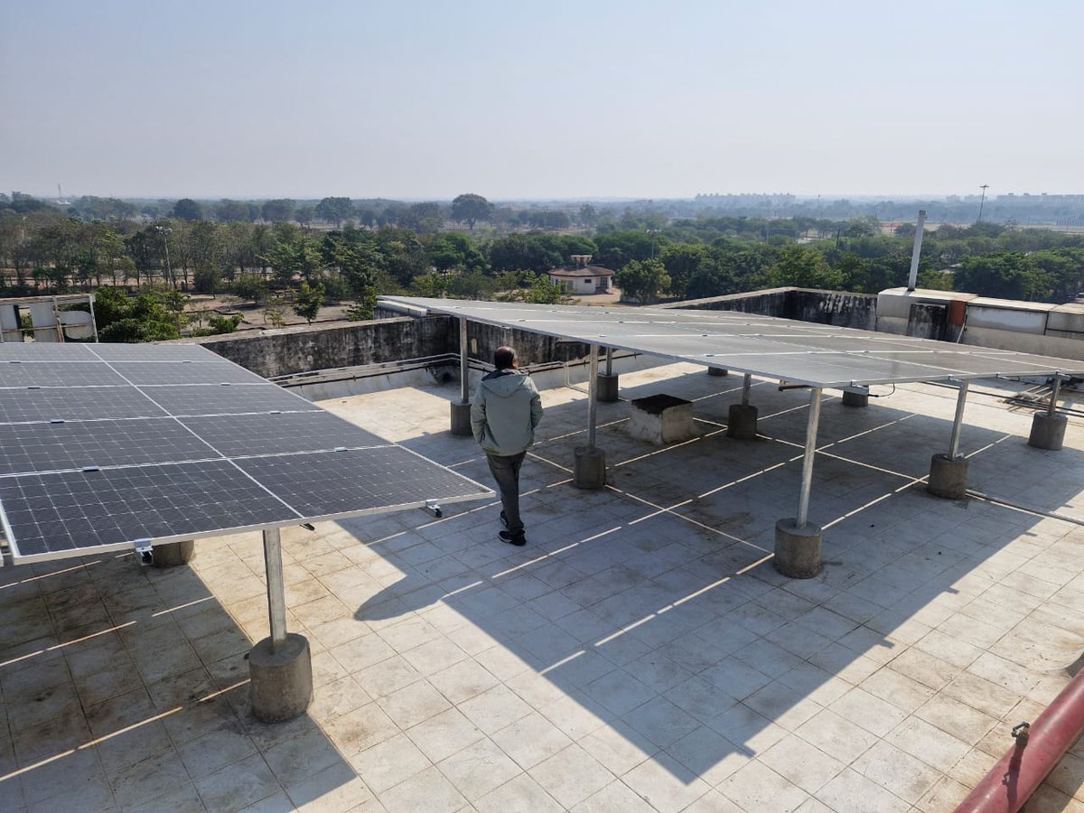 Sunbirdpower's tweet image. India speeding towards a solar future
#SolarPower #GreenEnergy #CleanFuture #RenewableIndia #GreenCity #SustainableIndia #NetZero #SolarIndia #SaveMoney #SolarPower #MakeInIndia #AtmanirbharBharat #24x7Power #SmartInvestment #WestBengal #Kolkata #GreenIndia #FutureEnergy #SolarPV