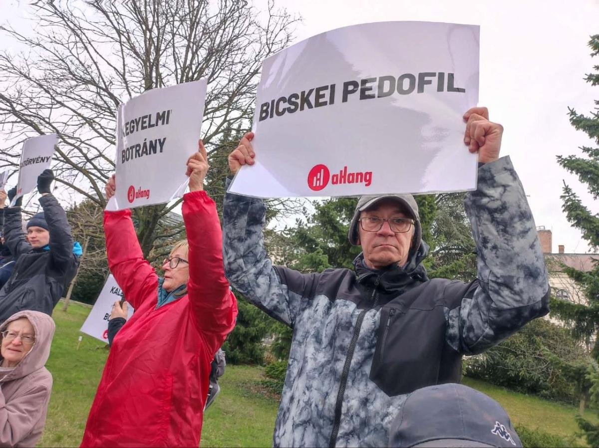 Ne Tudjad tweet media