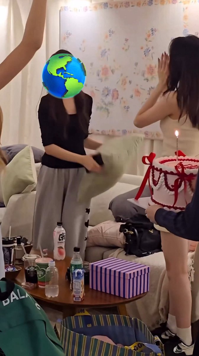 ꒰აG໒꒱ tweet media