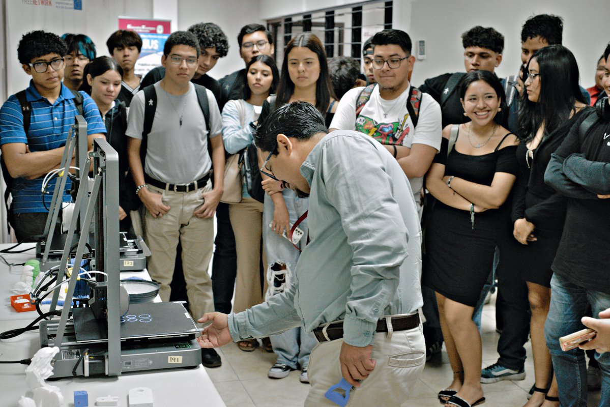 Utec El Salvador tweet media