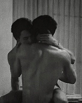 ⋆˙⟡ sup | tua's leg worshipper tweet media