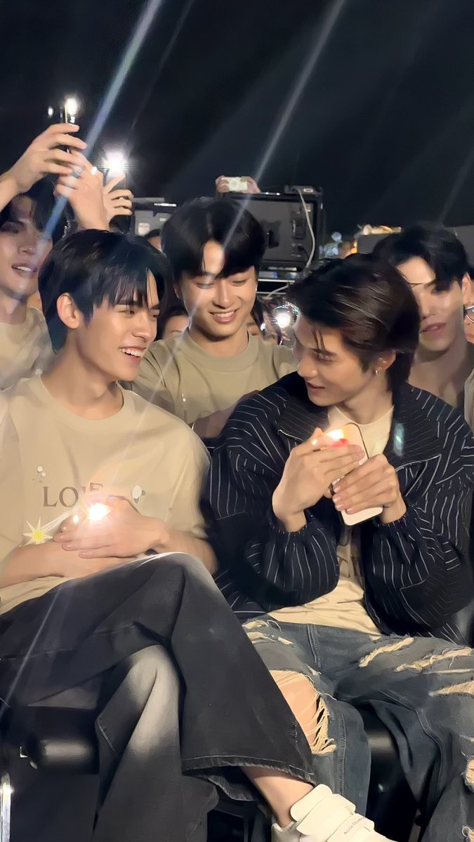 LostinRose tweet media