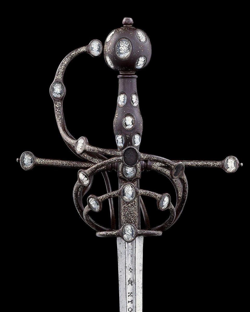 Musée de l'Armée tweet media