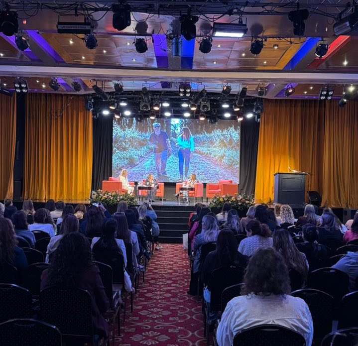 Lisicki, Litvin & Abelovich tweet media