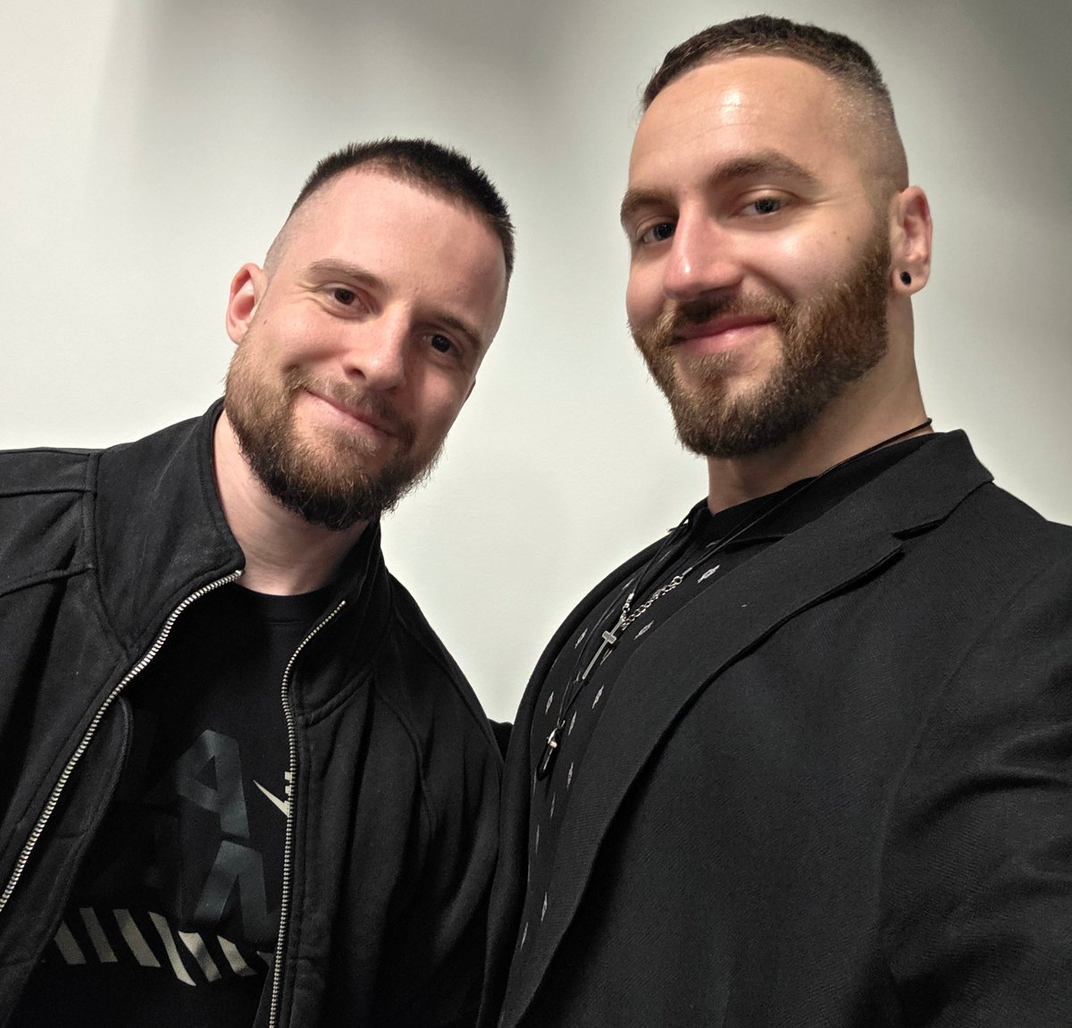 Simon DeWolf tweet media