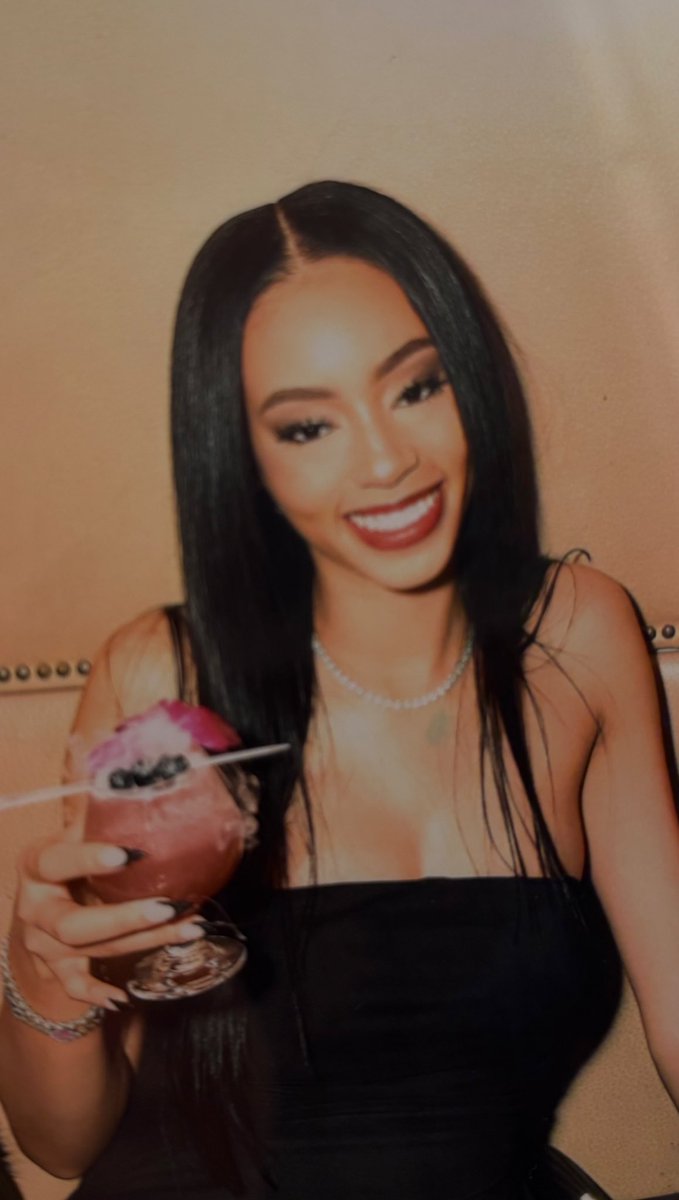 LilNyyuh's tweet image. See ya next year ⭐️ #Chapter24 🎈