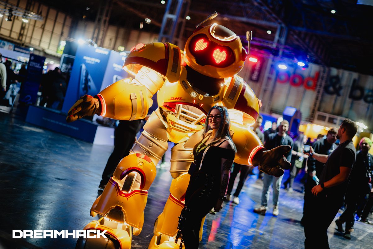 DreamHack tweet media