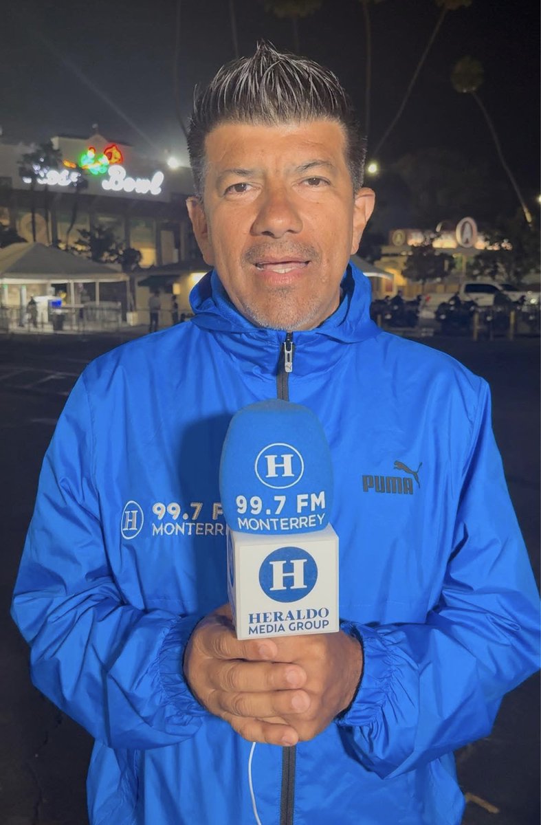 arandatamayo_'s tweet image. #QEPD Falleció el periodista deportivo regiomontano Axel Solís. Su trabajo en radio y televisión lo hizo un referente del deporte en el noreste del país.

Me tocó convivir con él en OK Noticias 900 AM. Actualmente conducía un espacio en El Heraldo Radio.

Descanse en paz. Un