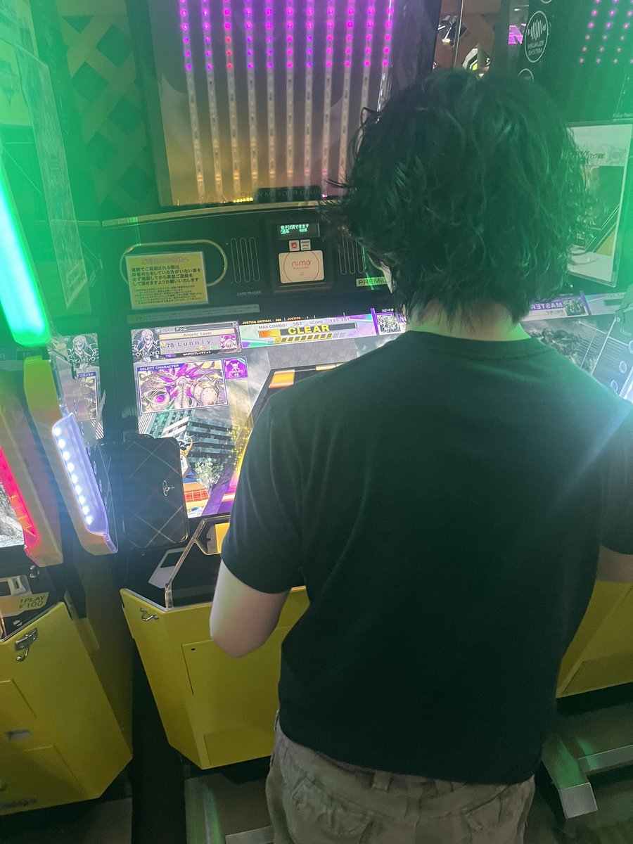 もんに tweet media