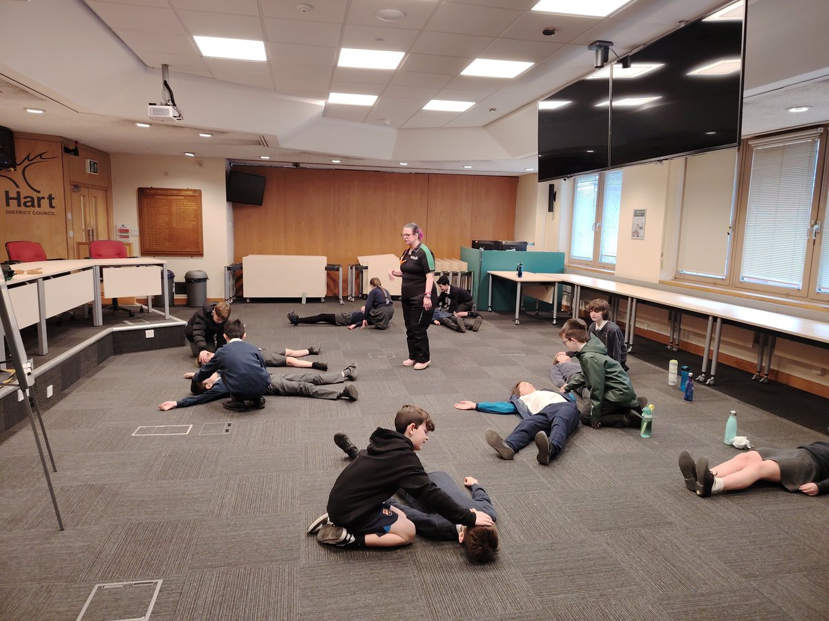 Hook Junior School tweet media