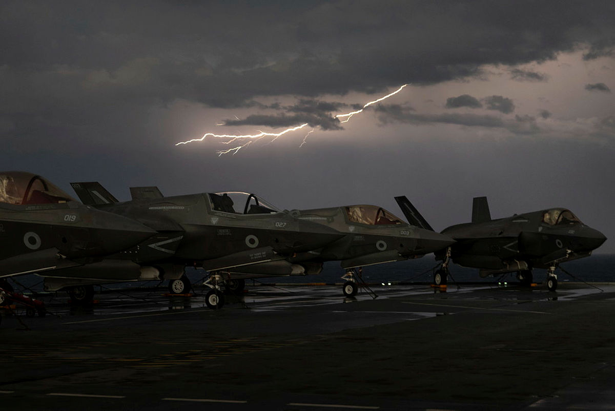 Defence Equipment & Support tweet media