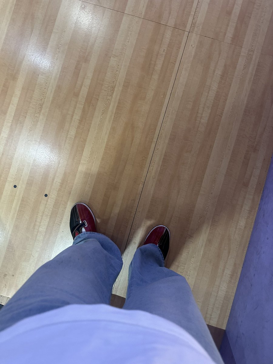 Renn🦖 tweet media