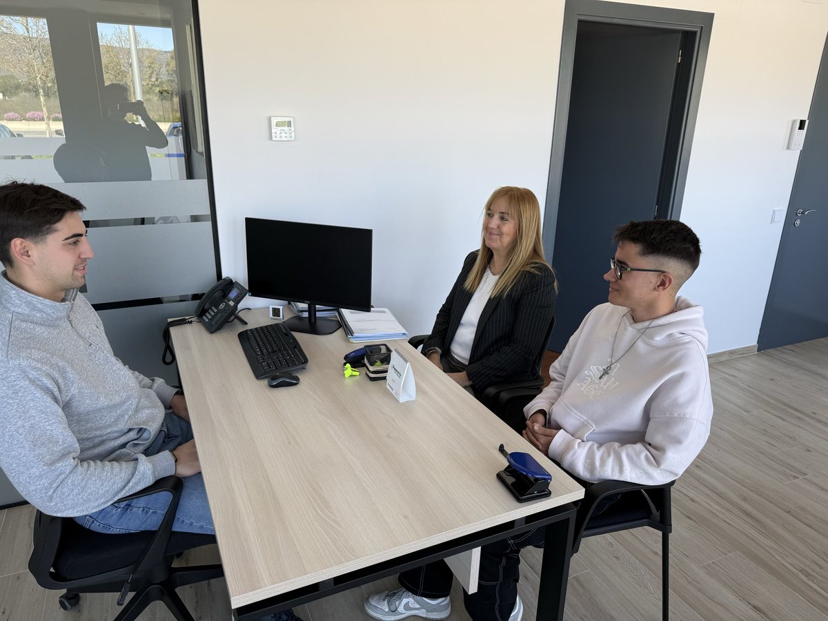 AdmNorfeuRoses tweet media