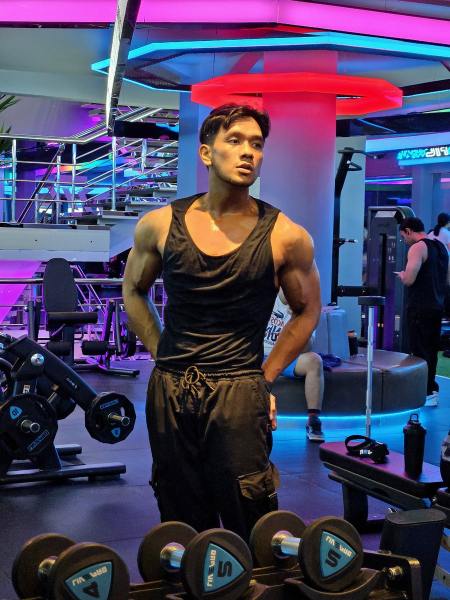 Aro Zack tweet media