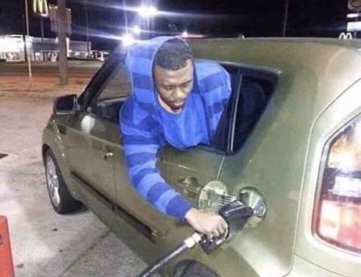 Chris ✈️ tweet media