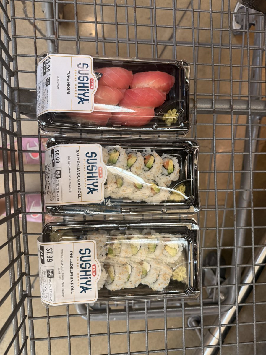 Raylien 👽✨🪐 tweet media