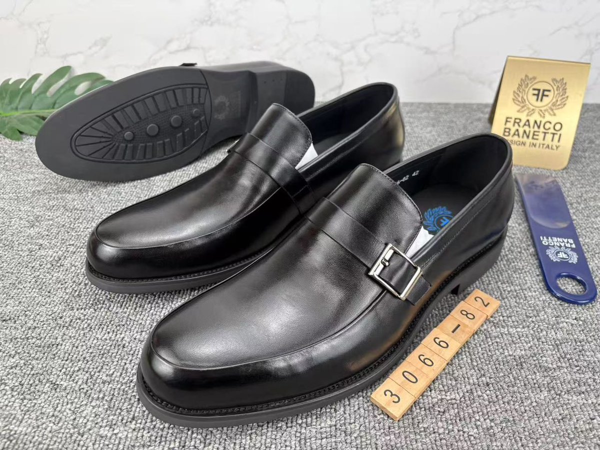 Naberz shoes tweet media