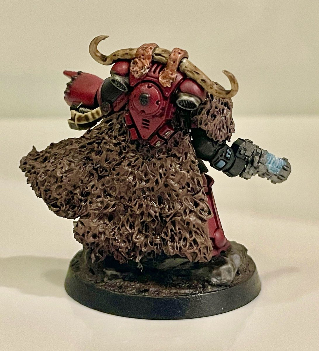 SkaromasArt's tweet photo. @spaceshark23 This here captain. For my Ferric Bulls Space Marines https://t.co/R55WzXBIw3