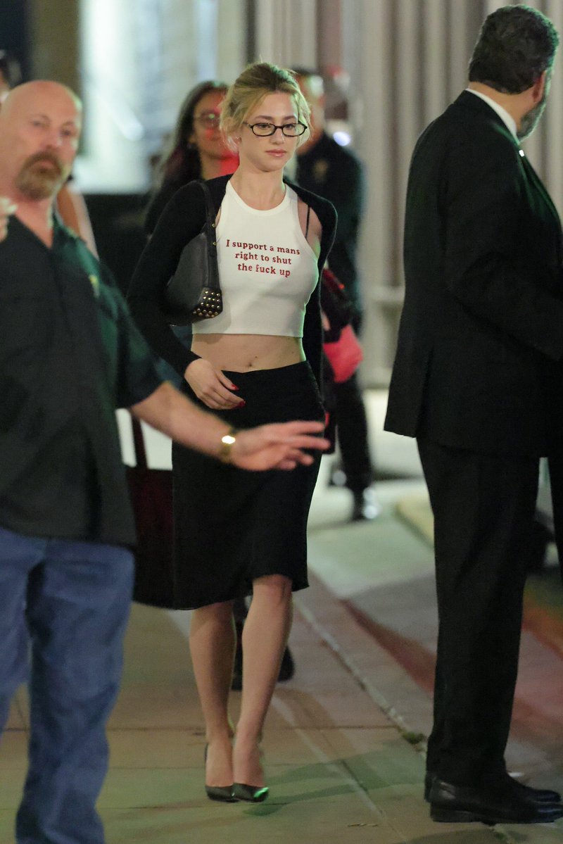 * 𝕭𝒆𝒕𝒕𝒚. tweet media