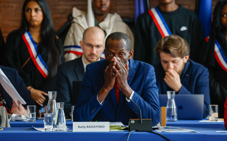 Fdesouche.com est une revue de presse tweet media