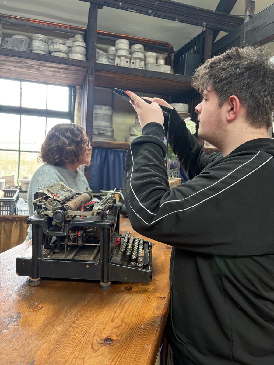 Pinc College. tweet media