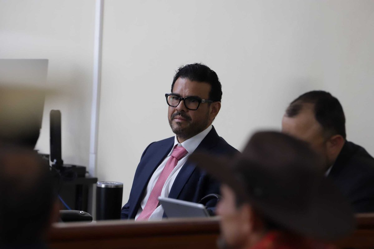 #ActualidadCC | 🚨🗯️En audiencia de presentación de imputados contra Lenir Pérez Solís por explotación de recursos naturales y daños agravados, el Ministerio Público (<a href="/MP_Honduras/">Ministerio Público</a> ) reiteró su acusación presentada en el requerimiento fiscal y solicitó prisión preventiva, mientras