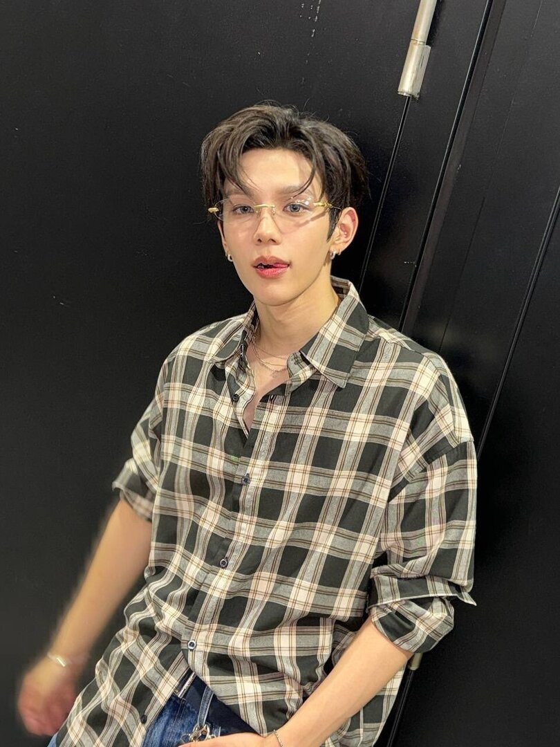 selfolssi ♤ tweet media