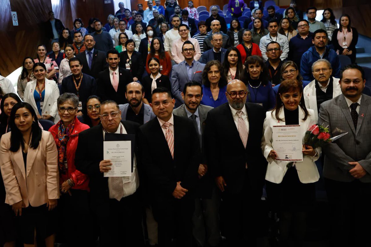 Estuve presente en la entrega del reconocimiento 🏆 del Instituto Nacional de Cancerología al Hospital General “Tacuba” del <a href="/ISSSTE_mx/">ISSSTE</a> , por cumplir con altos estándares en la detección de cáncer de mama mediante mastografía 🏥. Este logro respalda la calidad del personal, y el