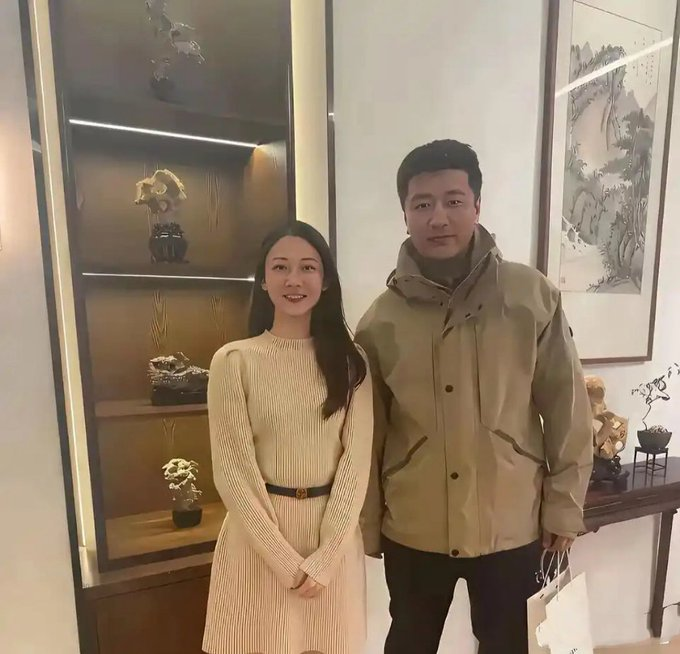 TiagoTomazini1's tweet photo. 张雪峰老婆才35岁以后该咋活？ https://t.co/l34HyIC6S7