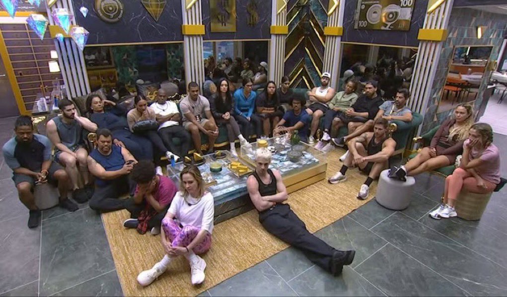 Central Reality tweet media