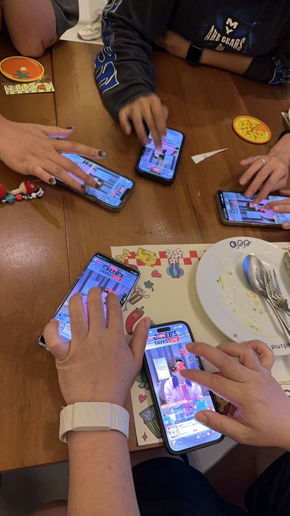 เธเธฑเธเนเธเธฐเธกเธฑเธเธเธทเธญโเธเธฑเนเธงเนเธเนเธฒโ (Thua nao) tweet media