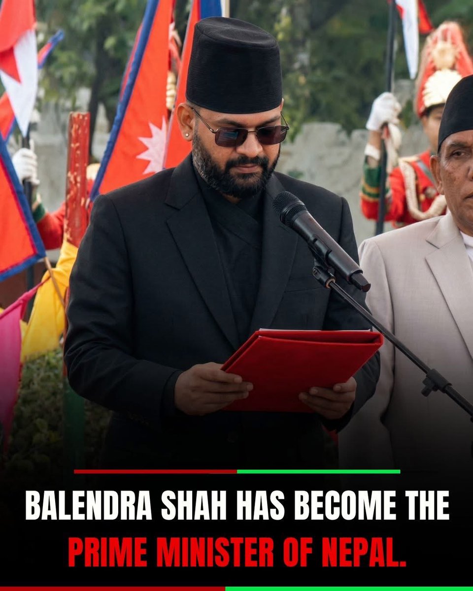 Balen Shah को राज्याभिषेक नयाँ पुस्ताको आशा र परिवर्तनको प्रतीक हो। युवाहरूको विश्वास र समर्थनबाट अघि बढेका उहाँले इमानदार नेतृत्व, पारदर्शिता र विकासको नयाँ बाटो खोल्ने अपेक्षा गरिएको छ। यसले नेपालमा सकारात्मक परिवर्तन र जिम्मेवार शासनको सुरुवात हुने संकेत दिन्छ।