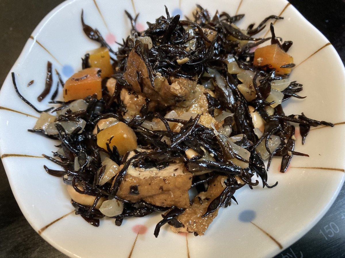 まるまる@お疲れちゃん tweet media