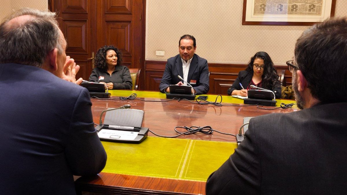 Enrique Santiago tweet media