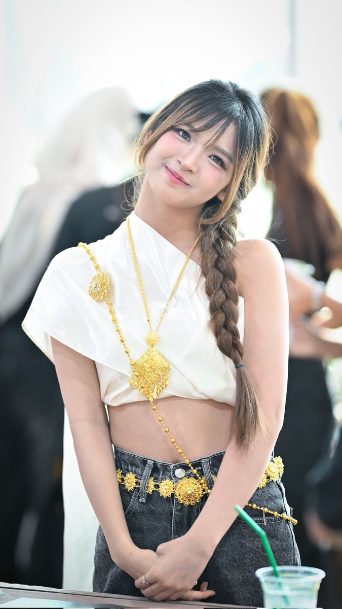 doctor_keng's tweet photo. 💛🤍 S U P E R 🤍💛 #PraewBNK48 #BNK48CGM48SummerFest2026 #JJHall #Plena https://t.co/10zwugNTnx