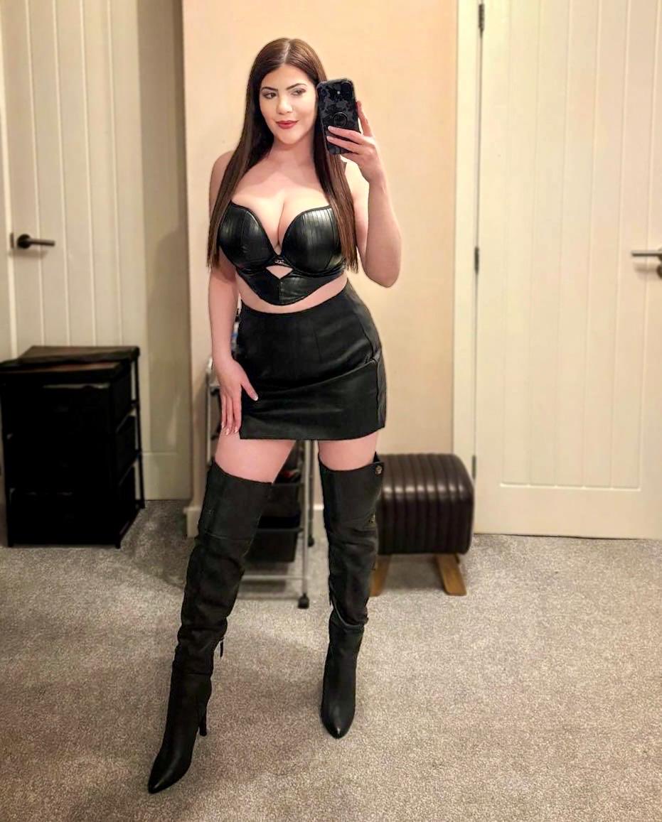 Perfect in leather 🖤