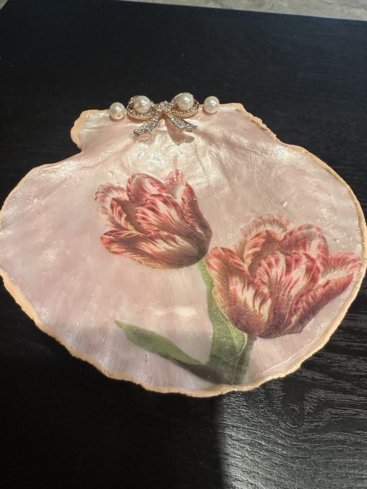 𝒍𝒖𝒏𝒂 tweet media